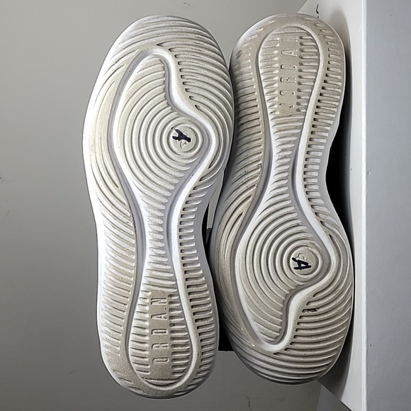 Jordan First Class Cement AH7312-002 sneakers size 8.5 - Picture 7 of 8